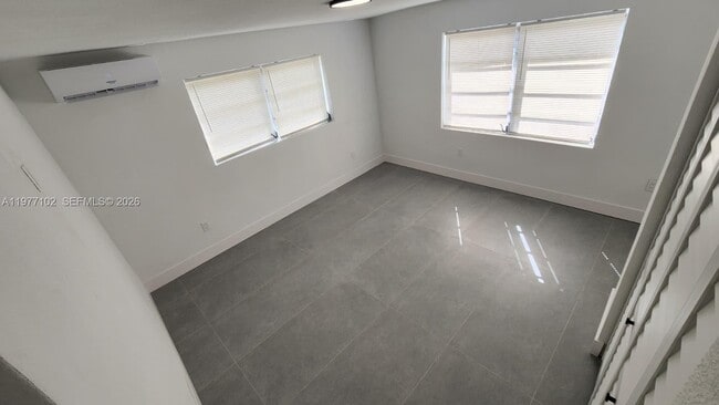 Building Photo - 10490 SW 173rd Terrace