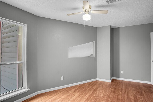 Building Photo - 6348 Dryad Dr