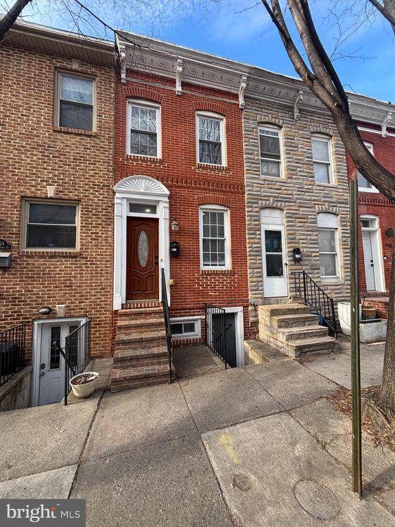 Building Photo - 1122 W Hamburg St