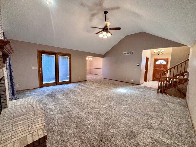 Building Photo - 16306 Lafayette Ave