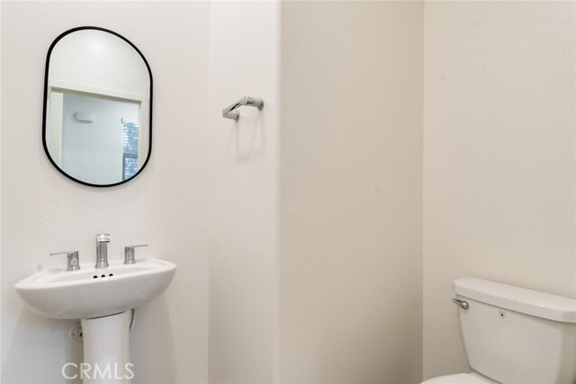 Building Photo - 893 Mango Ct