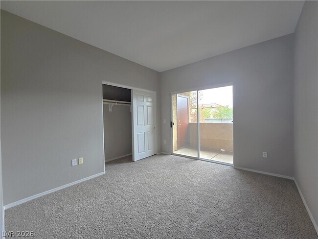 Building Photo - 1050 E Cactus Ave