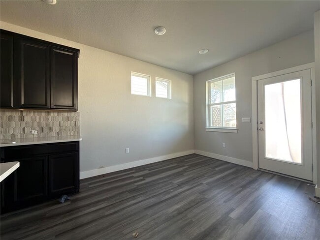 Building Photo - 7312 Acela Trl