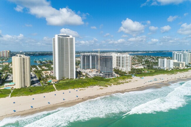 Building Photo - 3000 N Ocean Dr