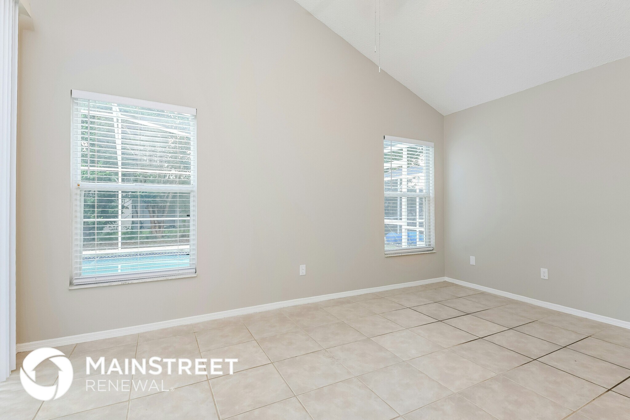 Building Photo - 2600 Chatham Cir
