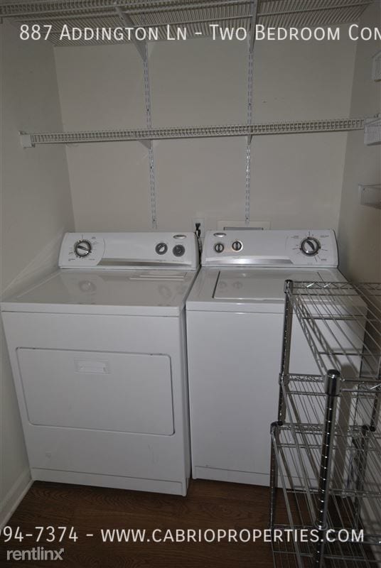 Building Photo - 887 Addington Ln