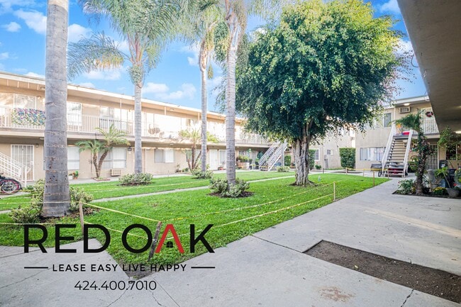 Building Photo - 9254 Palm St