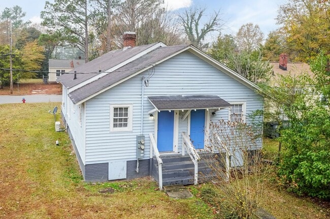 Building Photo - 1325 Clark St