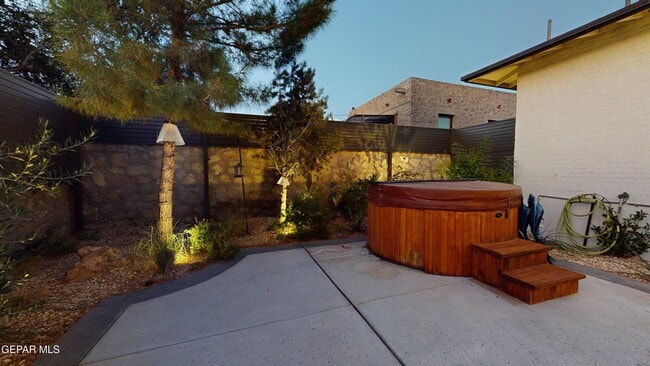 Building Photo - 1103 Madeline Dr