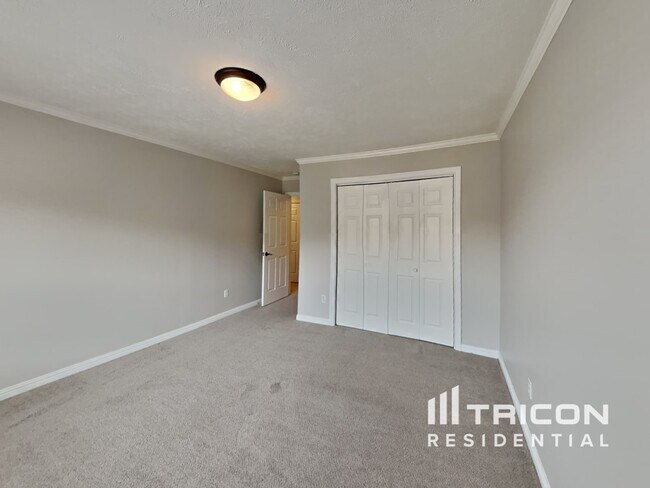 Building Photo - 105 Crooked Creek Ct