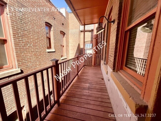 Building Photo - 3 S Vandeventer Ave