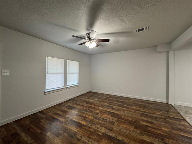 Building Photo - 309 Hillcrest St