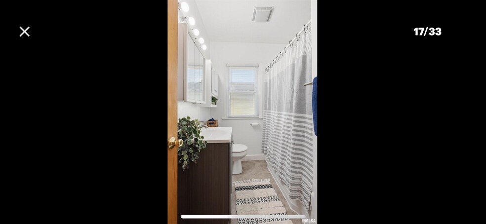 Building Photo - 1243 E Dover Ct