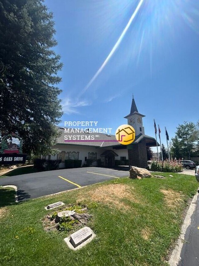 Building Photo - 3 Bedroom Condo Near Park City