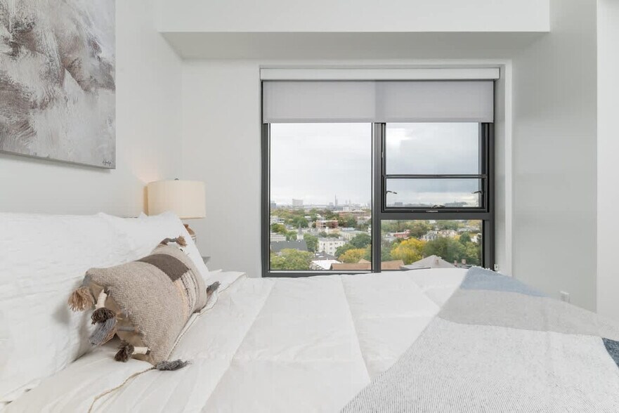 Building Photo - 425 Massachusetts Ave