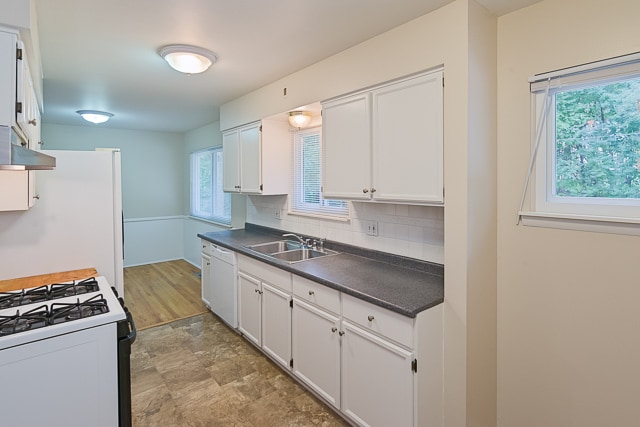 Building Photo - 900 Patricia Ave