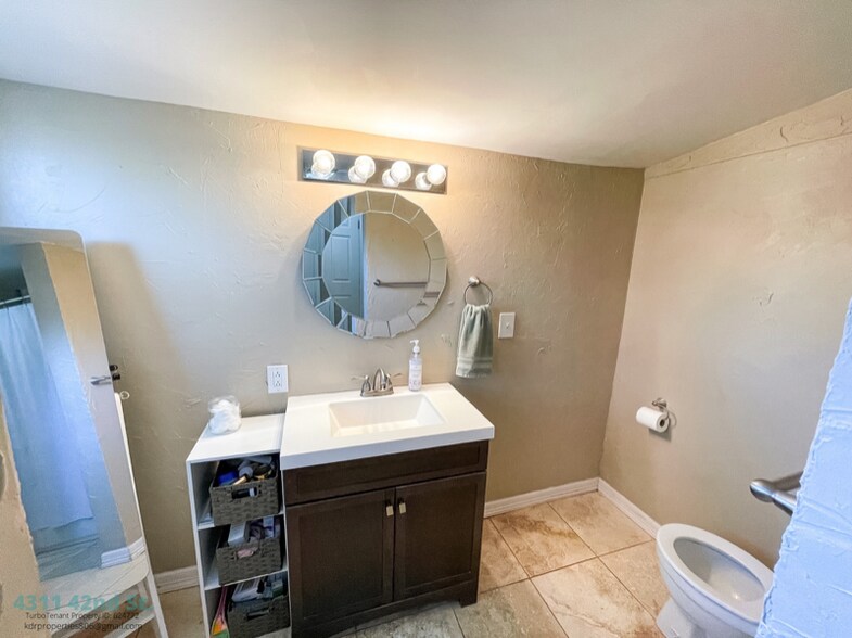 Building Photo - 4311 42nd St