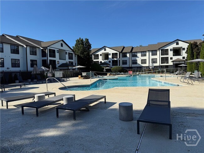 Building Photo - 211 North Ave