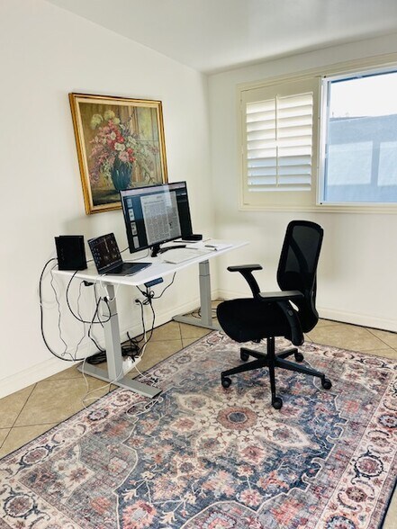 Dedicated office space and/or third bedroom. - 1248 Marthas Vineyard Ct