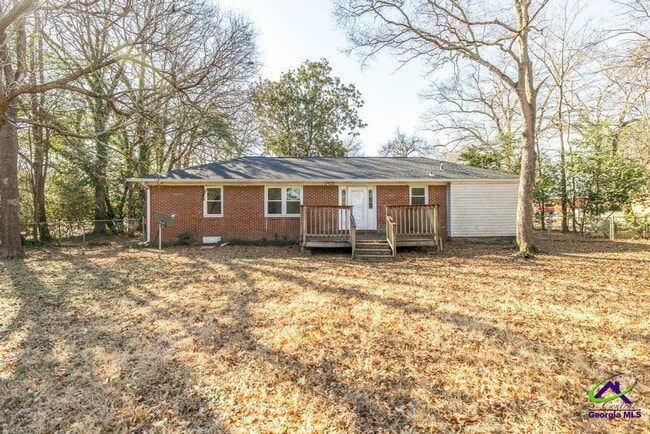 Building Photo - 718 Oakview Square