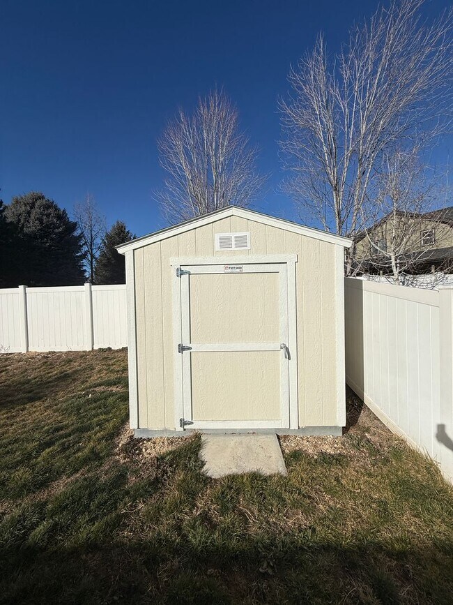 Building Photo - 18238 Royal Way