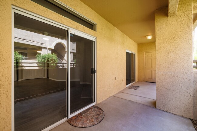Building Photo - 10410 N Cave Creek Rd