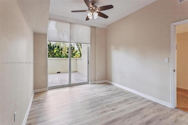 Building Photo - 1745 E Hallandale Beach Blvd