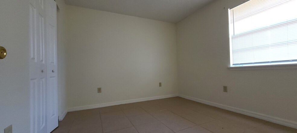 Building Photo - 4487 Barna Ave