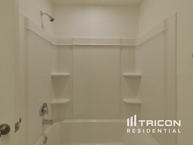 Building Photo - 3065 Dawn Sound Dr