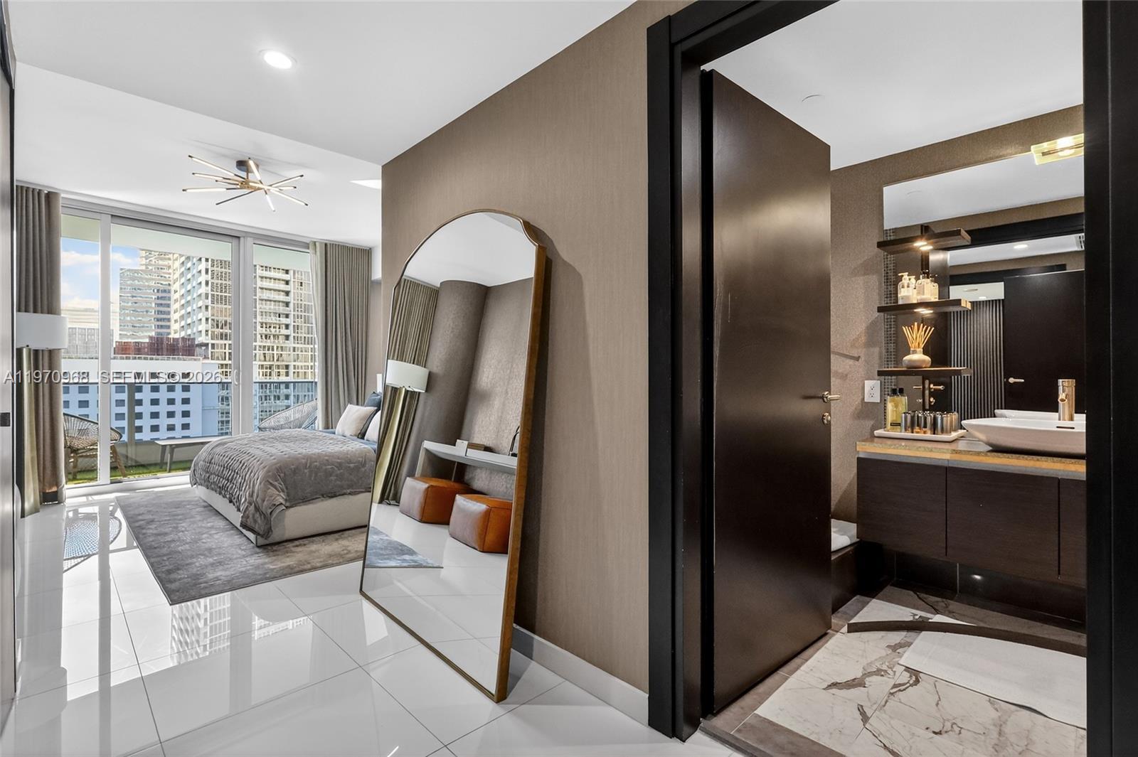 Building Photo - 200 Biscayne Boulevard Way