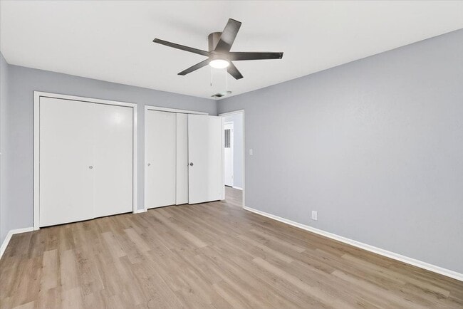 Building Photo - 6118 Hidden Cove