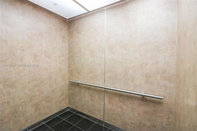 Building Photo - 134 SW 7th Ave