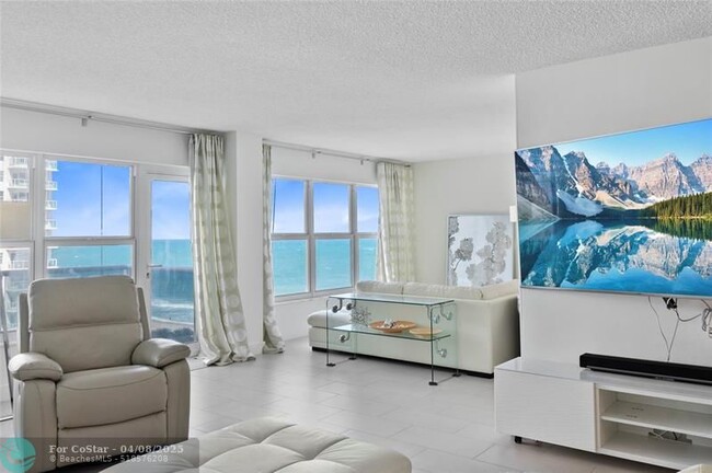 Building Photo - 3500 Galt Ocean Dr