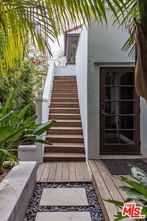 Building Photo - 1467 Kings Rd