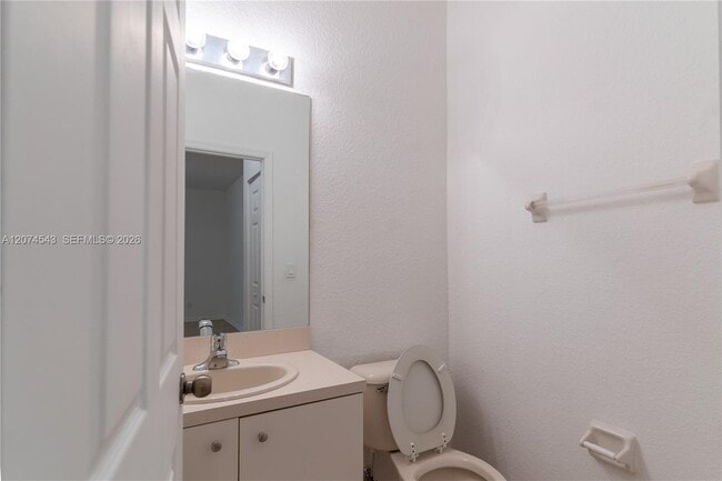 Building Photo - 1410 S Santa Catalina Cir