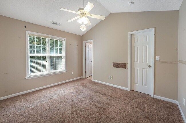 Building Photo - 2432 Bay Harbor Dr