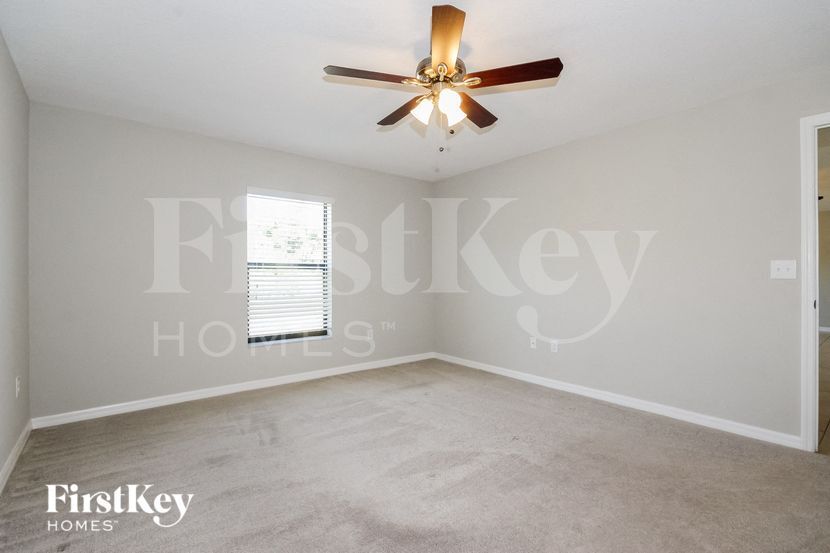 Building Photo - 9637 Sage Creek Dr