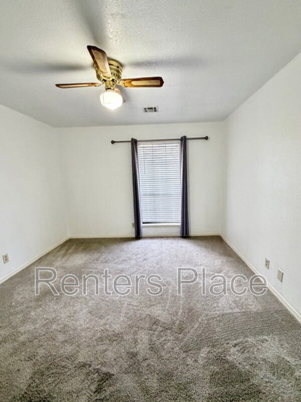 Building Photo - 11121 S 106th E Ave