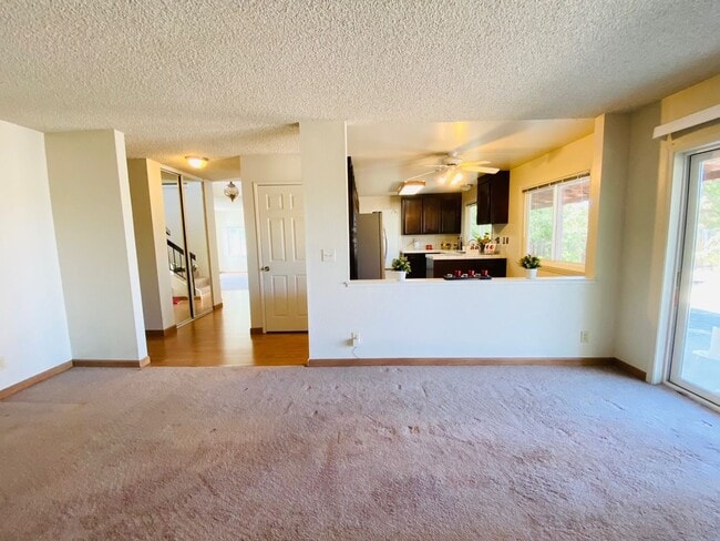 Building Photo - Spacious 2 story home in Hercules