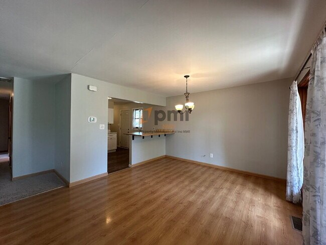 Building Photo - 6850 Van Buren Pl