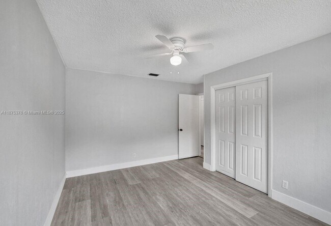 Building Photo - 5031 SW 88th Terrace