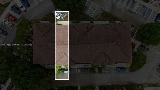 Building Photo - 17640 NW 73rd Ave