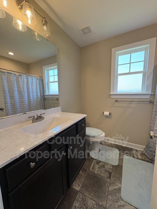 Building Photo - 224 Williamson Pl Dr