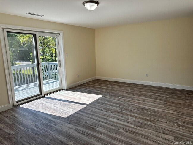 Building Photo - 14 Givens Ln