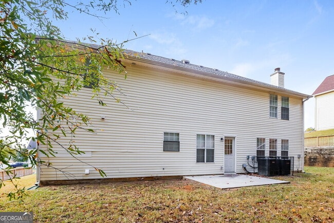 Building Photo - 2500 Pendergrass Ln