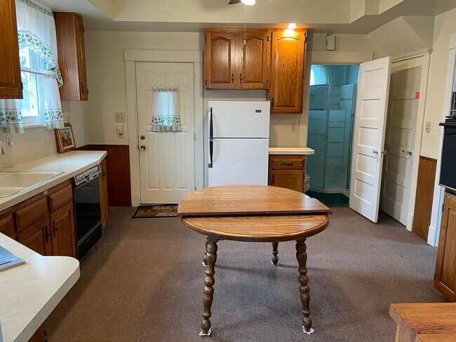 Building Photo - 2206 Pacific St