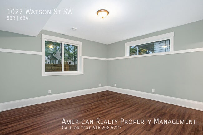 Building Photo - 1027 Watson St SW