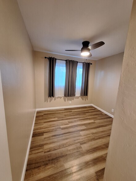 3rd bedroom - 1410 E St