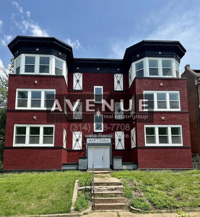 Building Photo - 5931 Maple Ave