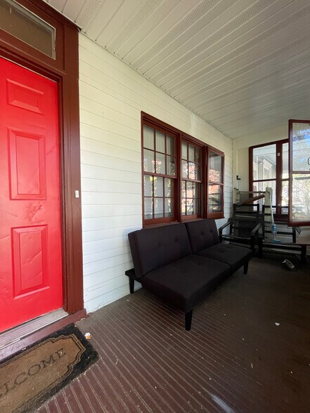 Building Photo - 2603 S 7th St